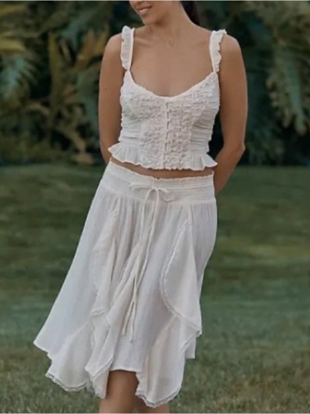 NEW Celandine Puckers Ruffle Trim Cropped Camisole‎ Small